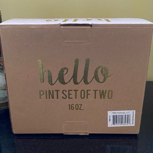 His & Hers Pint Glass Gift Set - NWT - Picture 4 of 7